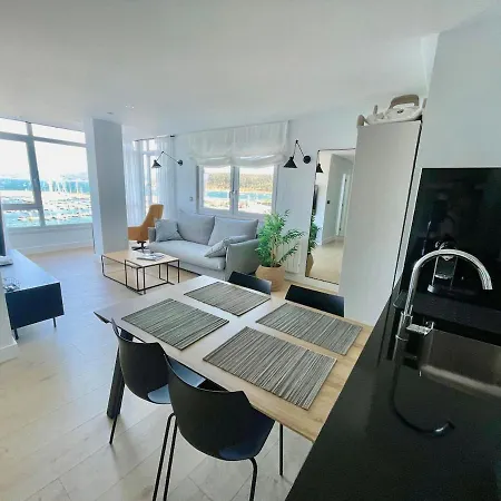 Malecon 47 Apartment Muxia